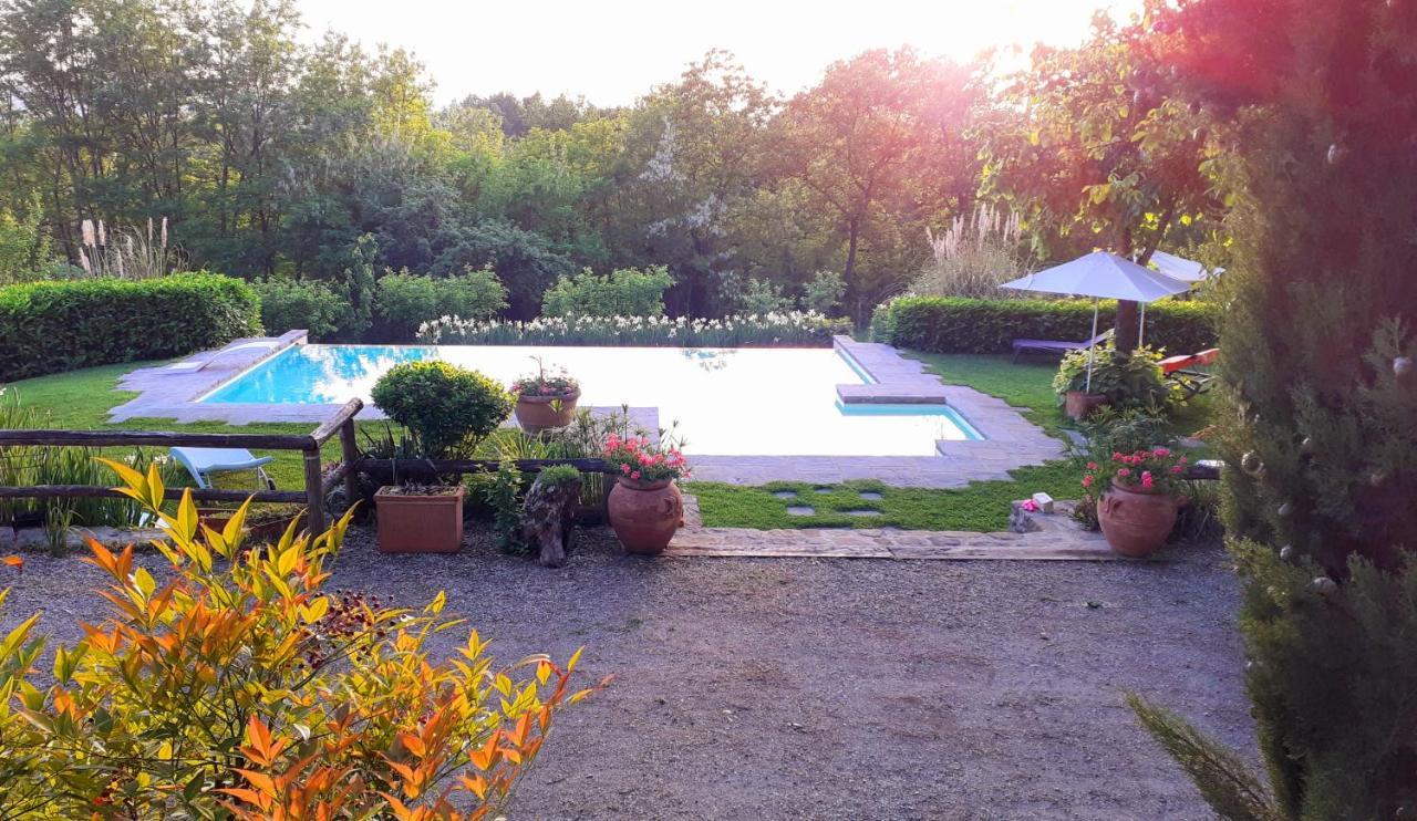 Tuscan Hills - Stonehouse, Garden & Pool Виккьо Экстерьер фото